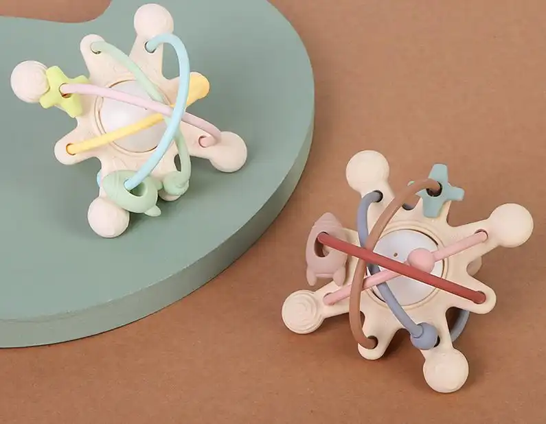 Manhattan Baby Grasping Ball OEM Manufacturer for Baby Brands